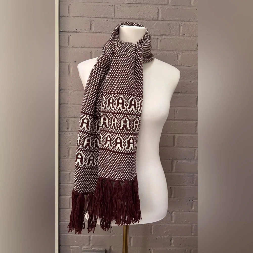 Eitene Aiger Vintage Knit Scarf with Fringe